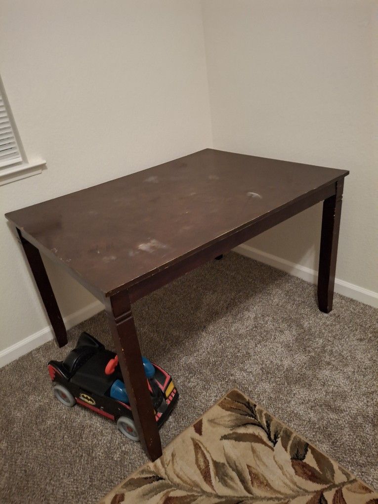 Dinning Table And 3 Cheirs 