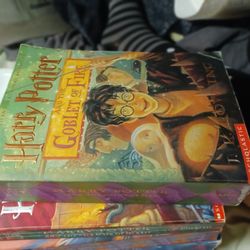Lots Of Harry Potter Books Like New 