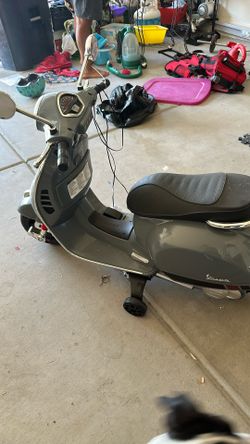 Kids Vespa
