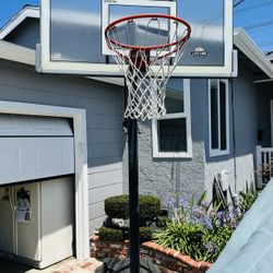 Basketball Hoop 