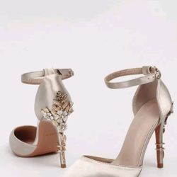 Deluxe Glittering High Heels With Metal Flower Decor, Pointed Toe Silk Slingback Pumps