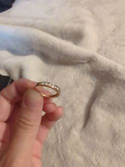 10k Gold diamond ring