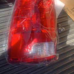 Dodge Ram Tail Light Left Side Bend New Ask Price 