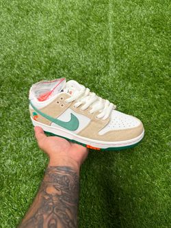 Jarrito dunks