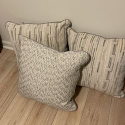 Set Of Three Decorative Pillows 