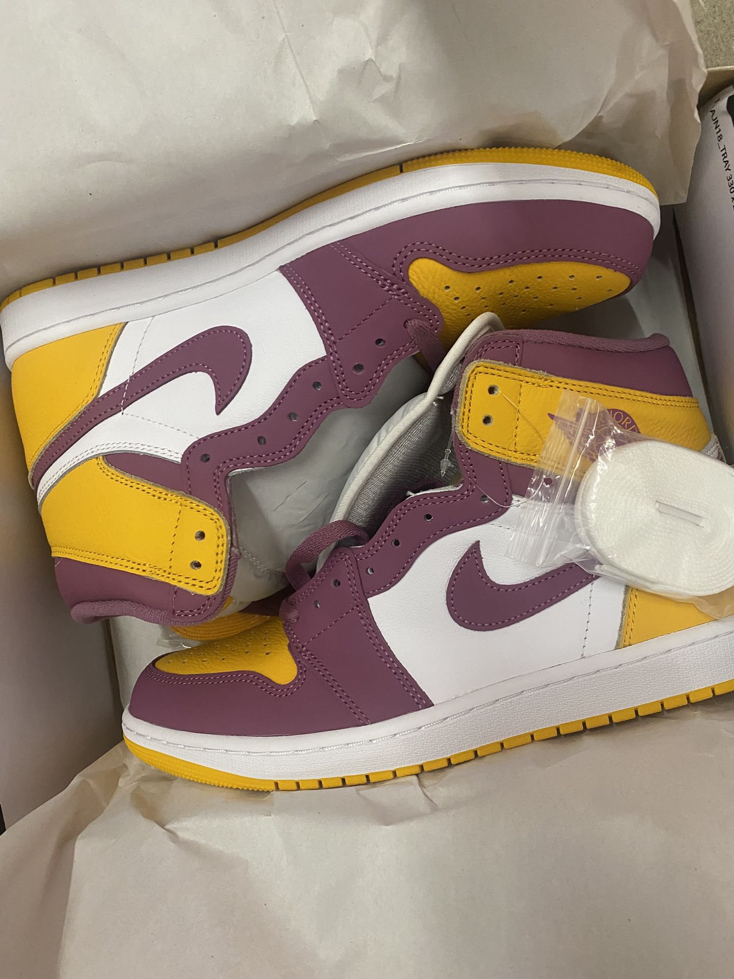 Jordan 1 Lakers