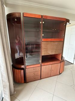 5 piece (mix and match) wall Cabinet