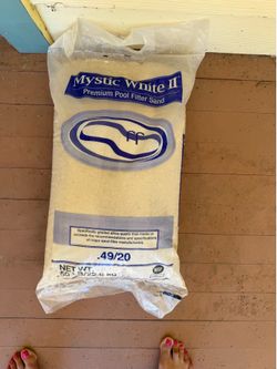 Free Pool sand mystic white 50 lb bag