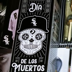 Chicago White Sox Day Of The Dead Sugar Skull Rare New Bobblehead