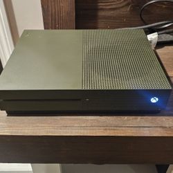 Xbox One S With Upgraded Harddrive
