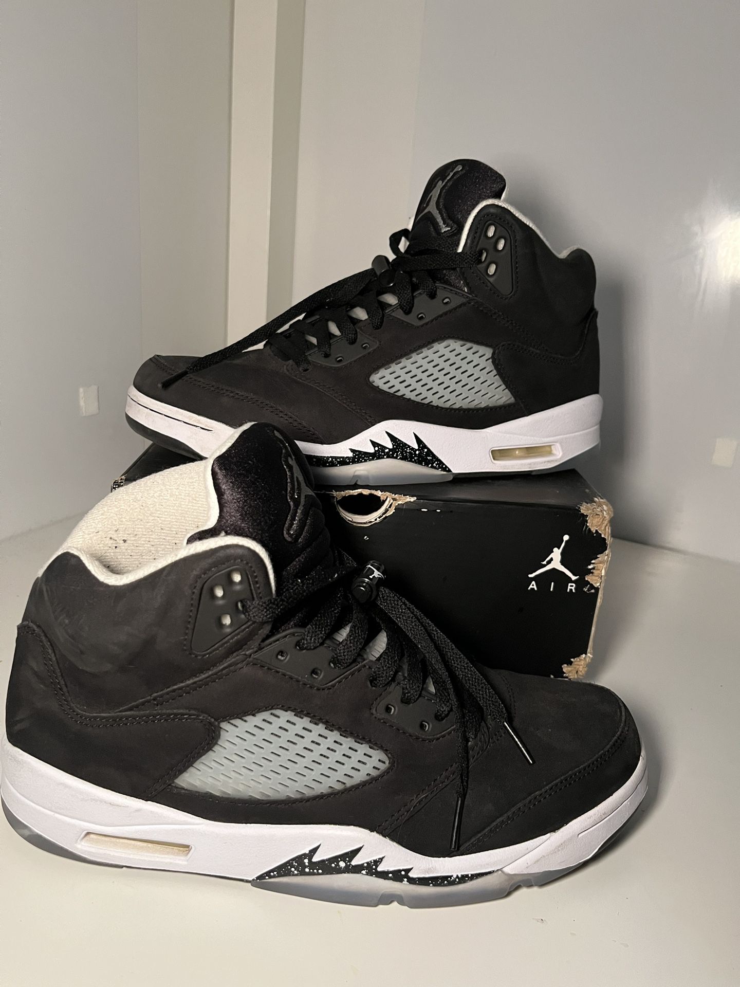 AIR JORDAN 5 RETRO