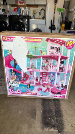 Barbie Dreamhouse playset