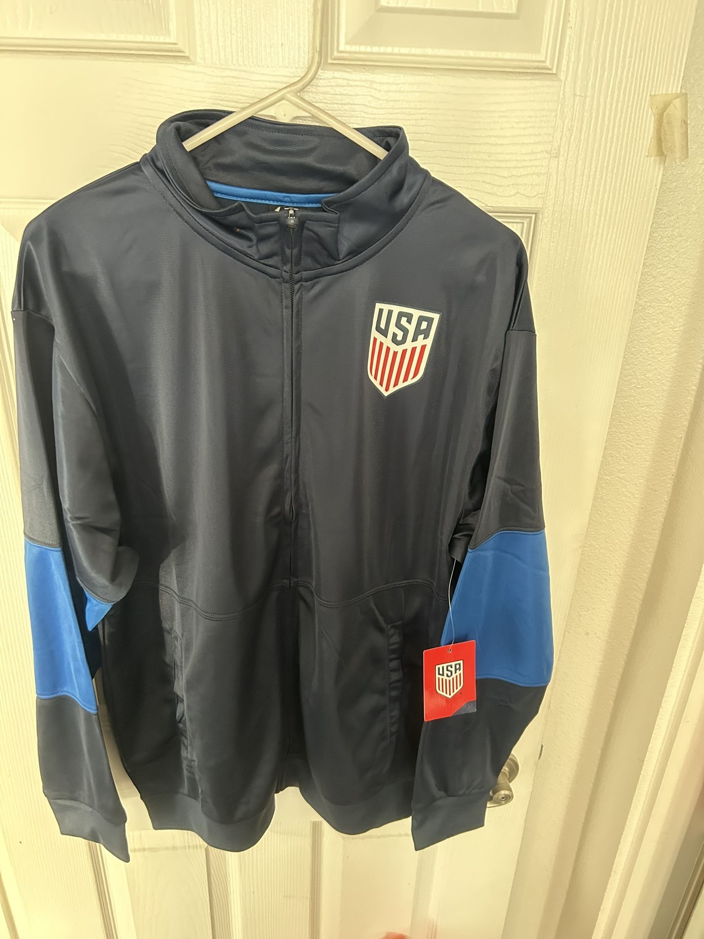 BRAND NEW U. S. Mens National Soccer Team Track Jacket USMNT - Size Large