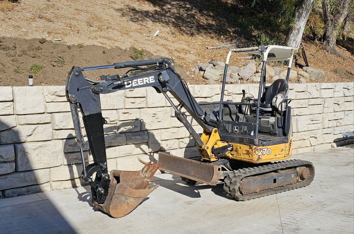 2014 John Deere 27D Mini Excavator X Delivery Available