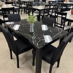 5pc Dining Room Table Set 