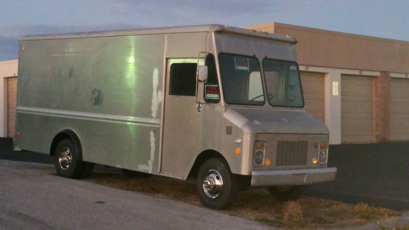 1981 chevy grumman kurbmaster stepvan p30