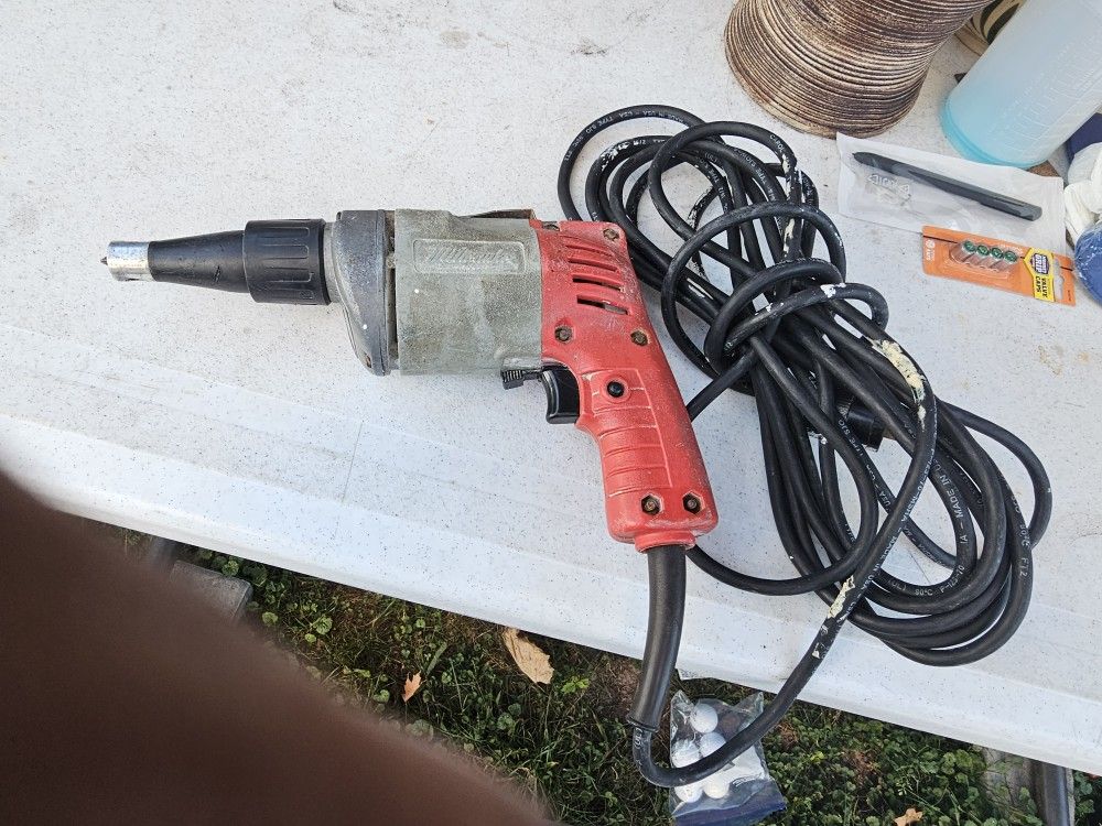 MILWAUKEE Drywall Screwdriver 110v EXCELLENT WORKING CONDITION