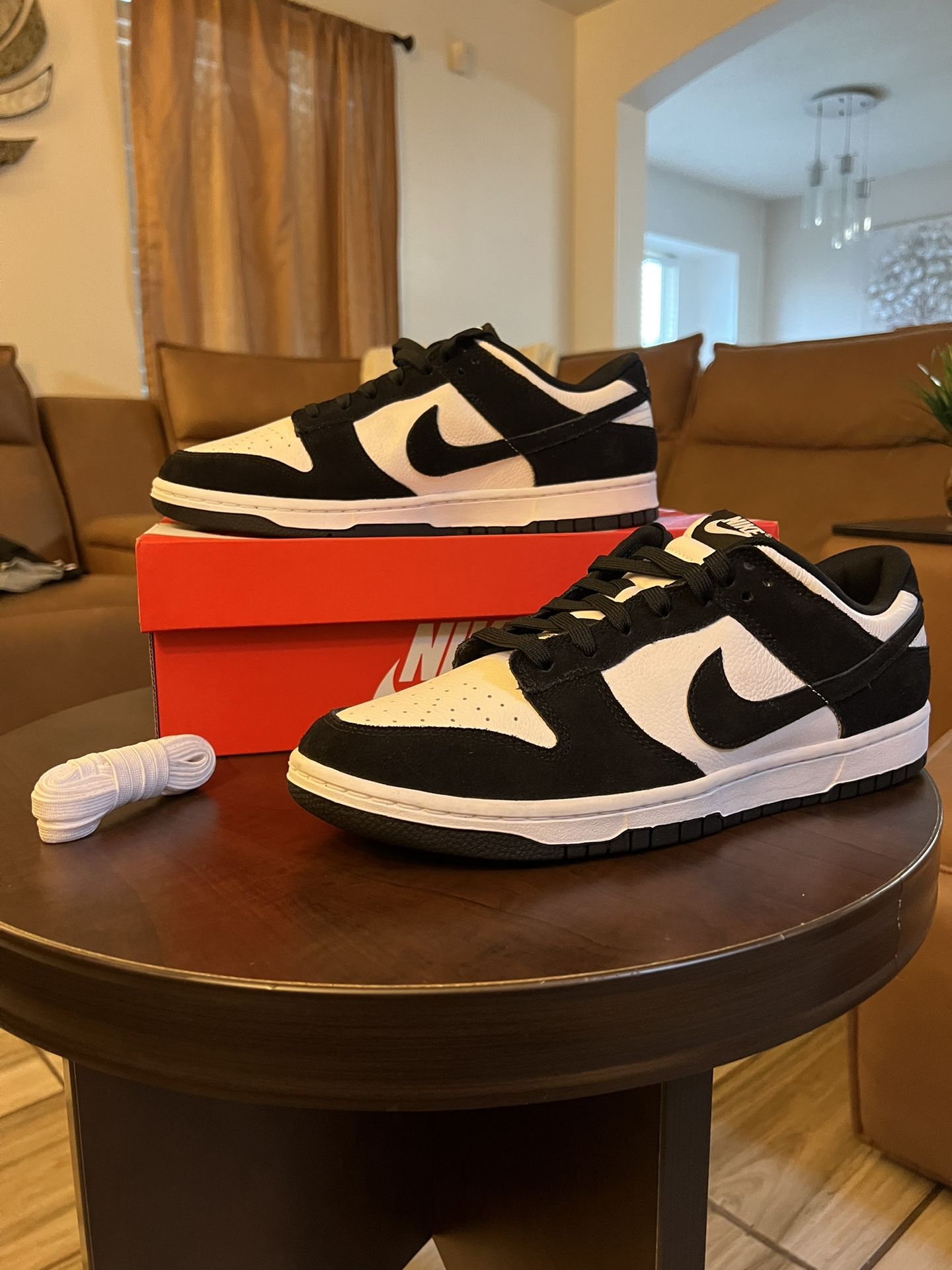 Nike Panda Dunks