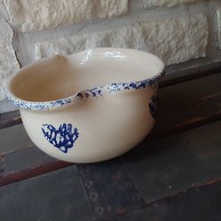 Marshall Pottery Mixing Bowl Heart-shaped
