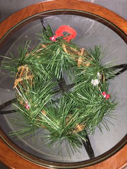 Holiday wreath