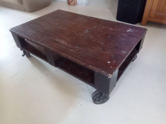 Country style coffee table