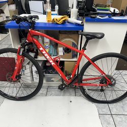 Trek - Dual Sport 8.4DS Bicycle