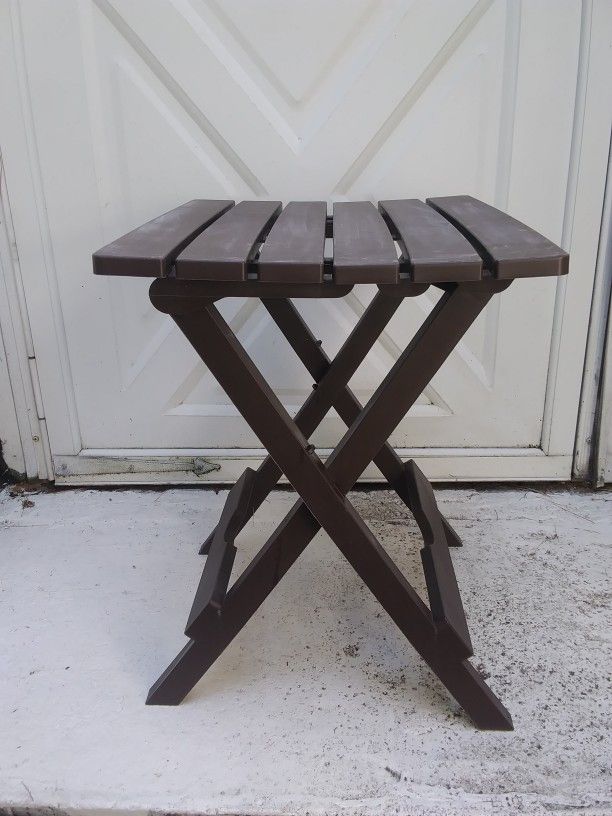 Outside Plastic Folding Table