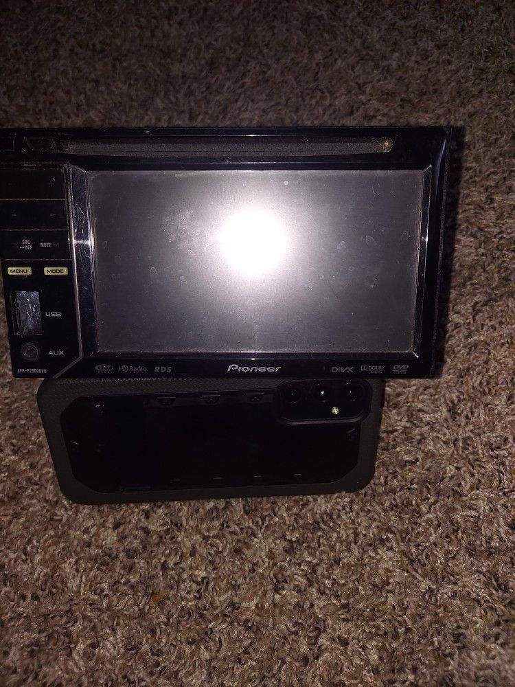 Pioneer  Avh-p2300dvd