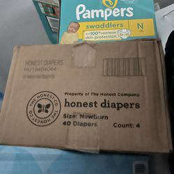 Honest Newborn Diapers Pampers 