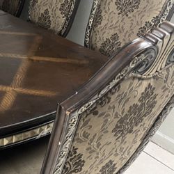 Dining Room Table And 6 Chairs 