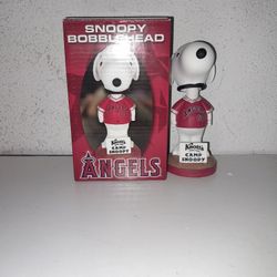 Angel's Snoopy Bobblehead 