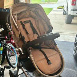 Evenflo Car Seat, Base & Stroller Set