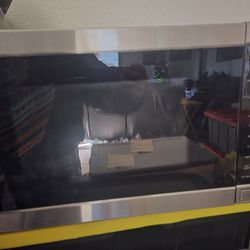 Stainless Steel Microwave – Works Great! (No Brackets)