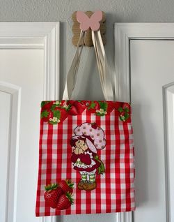Strawberry shortcake tote bag