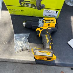DEWALT DCD806 20V MAX XR Brushless Hammer Drill/Driver