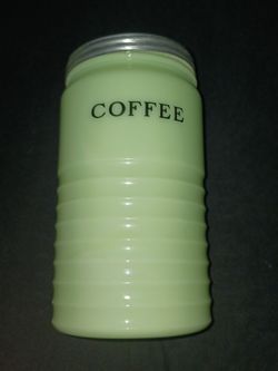 Jeanette jadeite coffee and tea canister + salt and pepper 9/10 condition