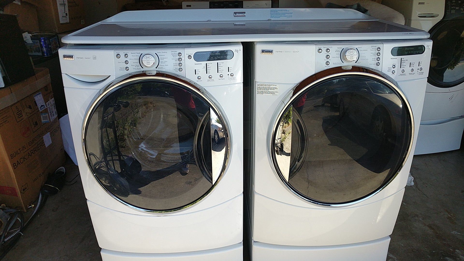 Kenmore Elite Washer/Dryer set with laundry plus+ work surface