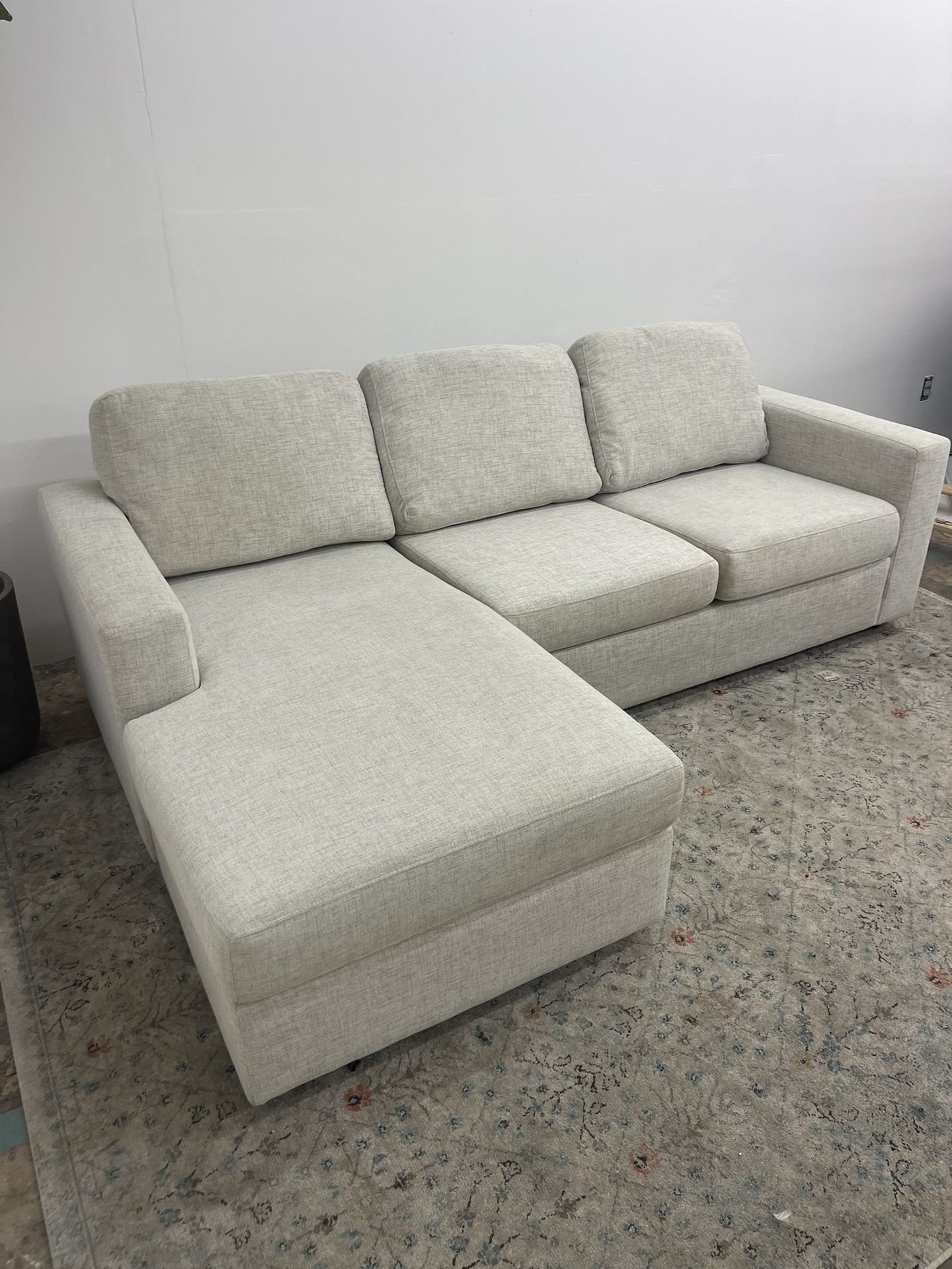 Living Spaces Sofa Couch 