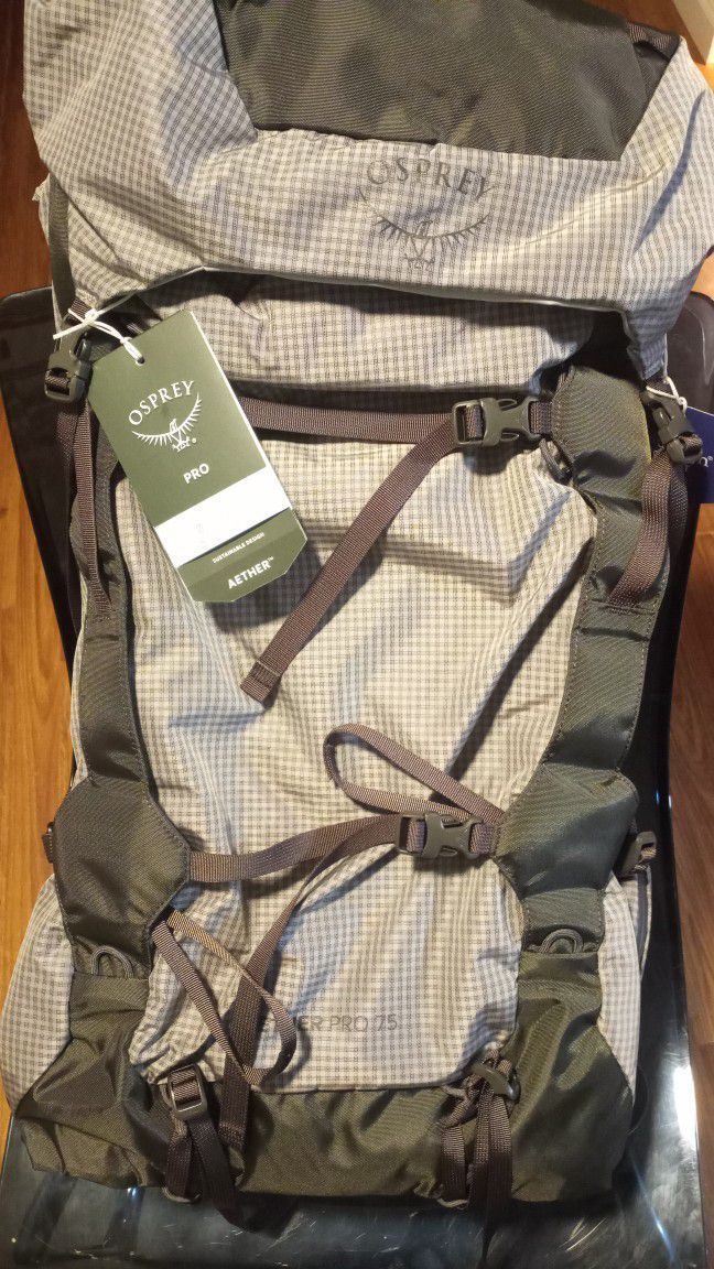 Osprey Hiking Backpack Size S/M New!$100