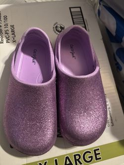 Size 10 girl sandals