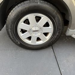2003 Lincon Navigator Rims And Wheels / Tires 