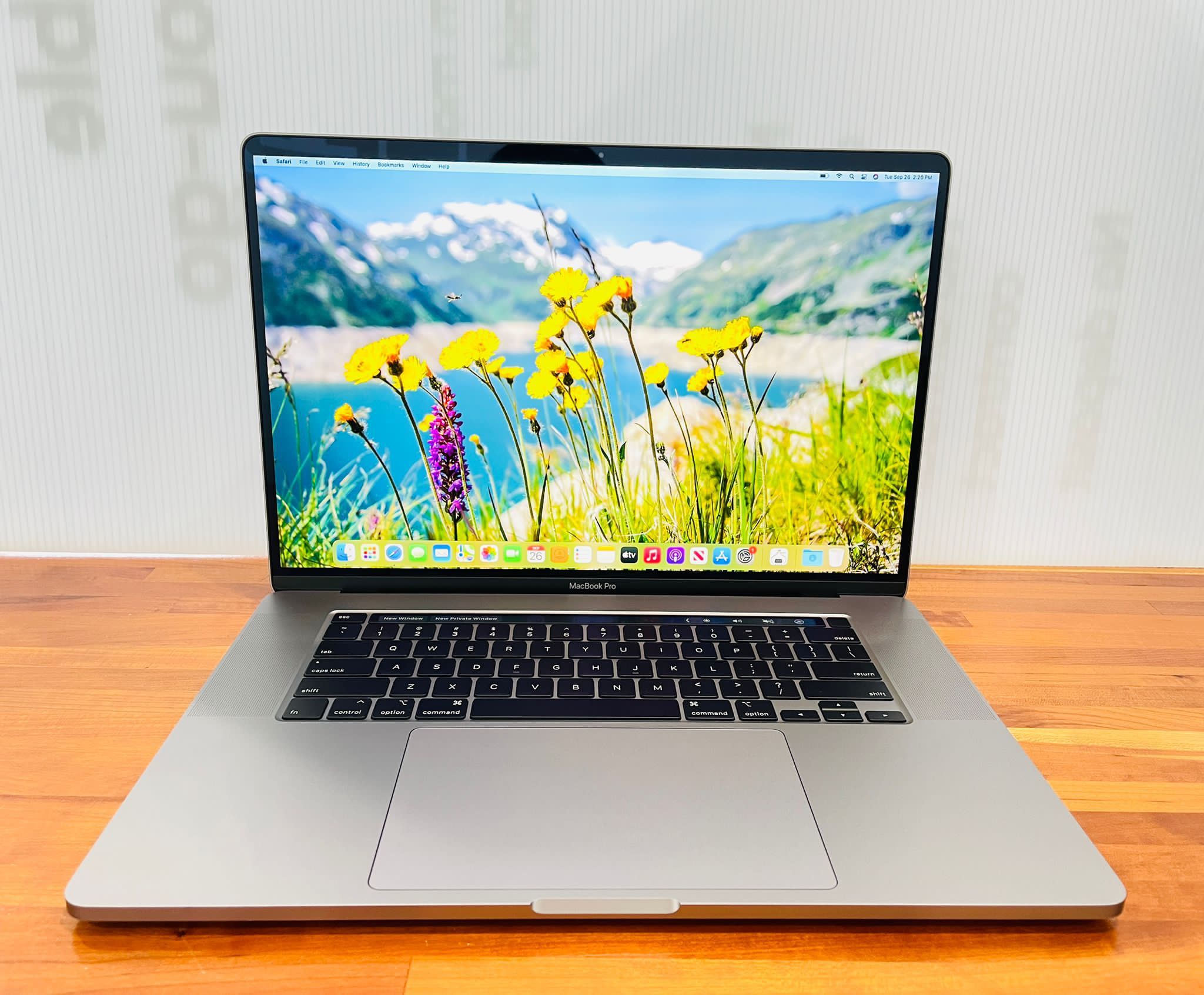 Apple Laptops 16 Macbook Pro 32gb Ram APPLE MACBOOK PRO 16” Core