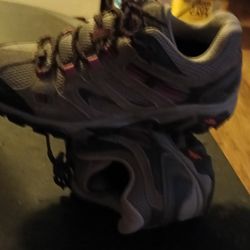 Hiking Shoes Hardly Worn