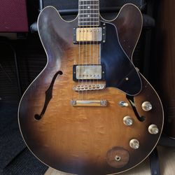 84’ Gibson Es-335 59’ Custom Shop edition