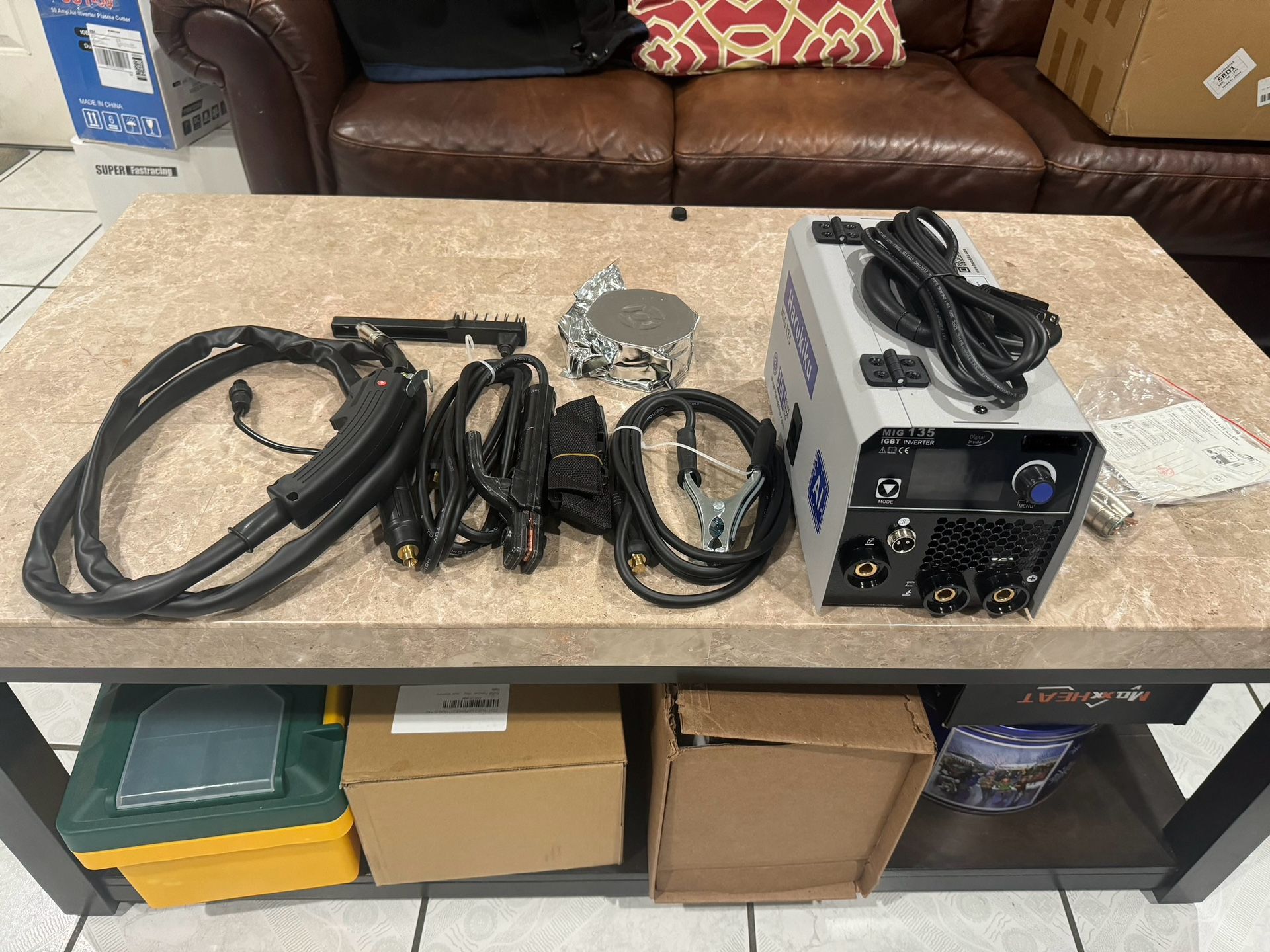 130A MIG Welder 110V 220V Dual Voltage Flux Core WelderFlux MIG/Lift TIG/Stick 3 in 1AI Welding Assistant SynergisticallyMIG 135