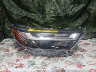 2022-23 Toyota Rav4 Right Headlight LED