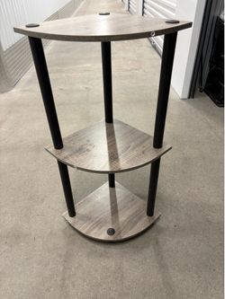 Corner table