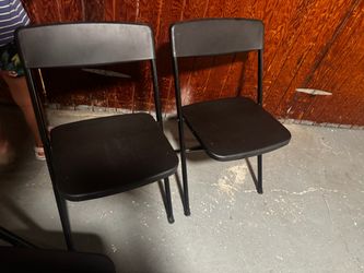 Black Folding Chairs – Set of 4