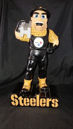 Pittsburgh Steelers Statue 