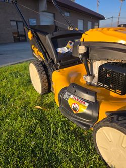 CUBE CADET GAS 21-IN LANW MOWER